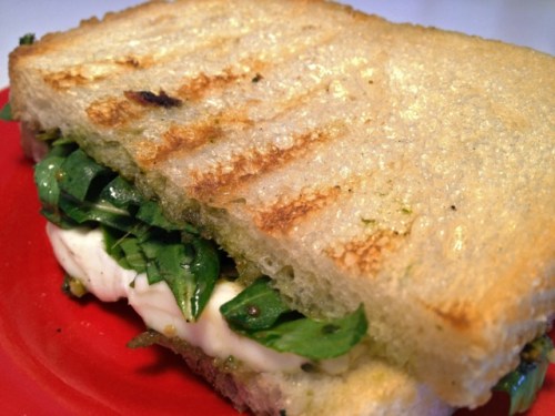 Caprese-panini