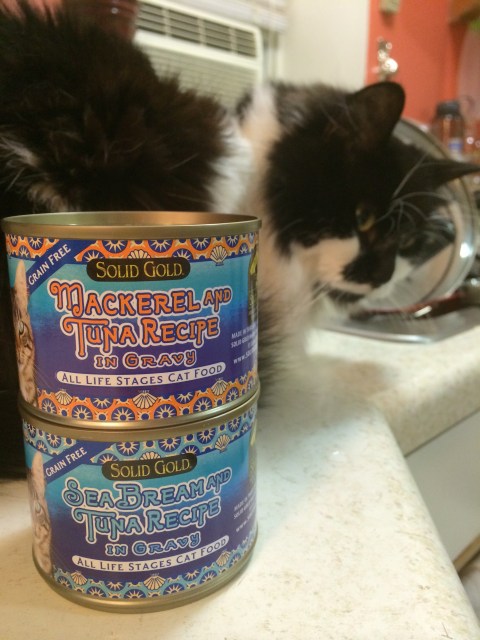 Mackerel and sea bream cat food